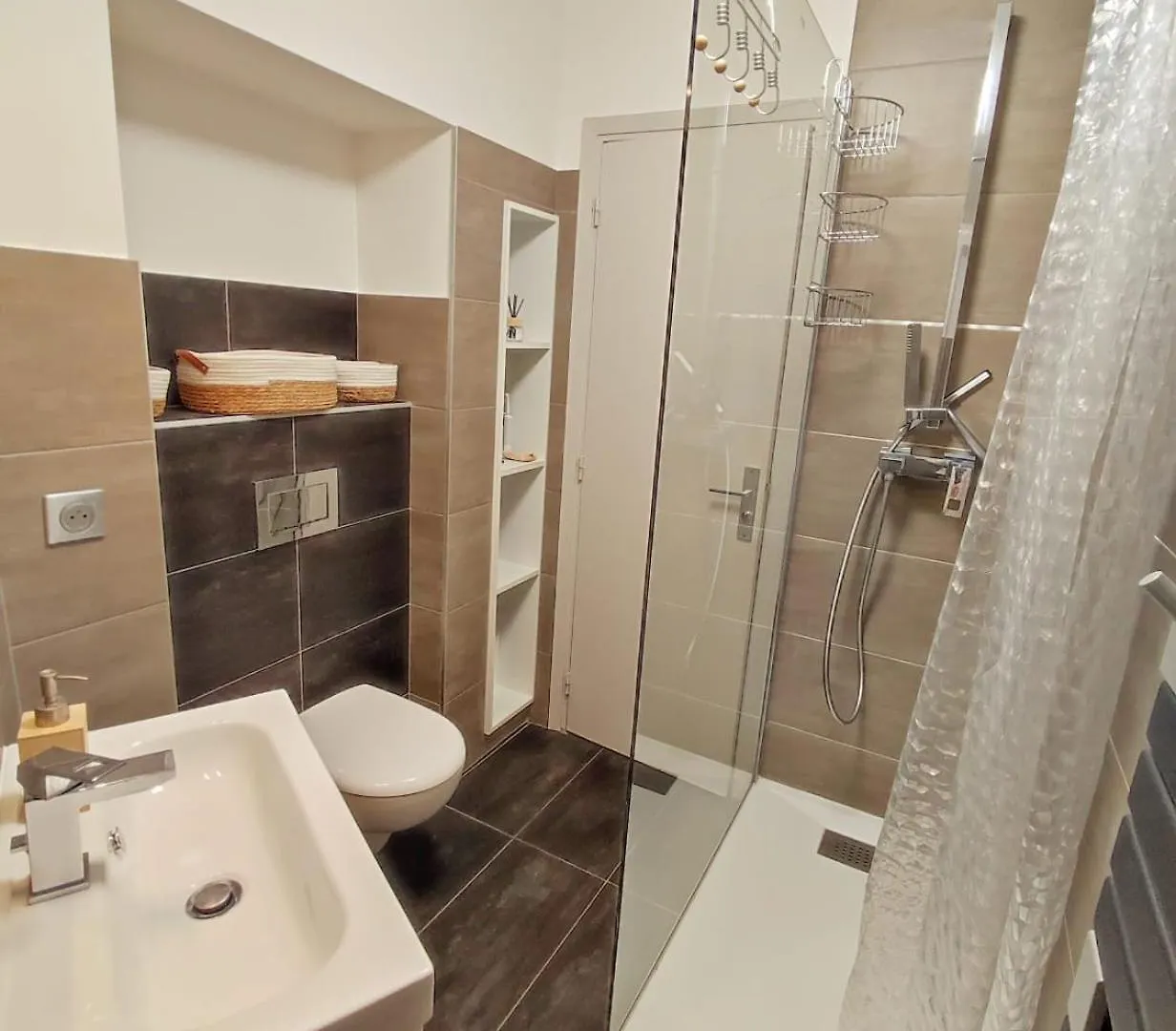 Chambre A 3 Min De La Promenade Des Anglais A Pieds 200M Nice Accommodatie bij particulieren